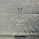 Louis Vuitton Zippy Organizer Taiga
