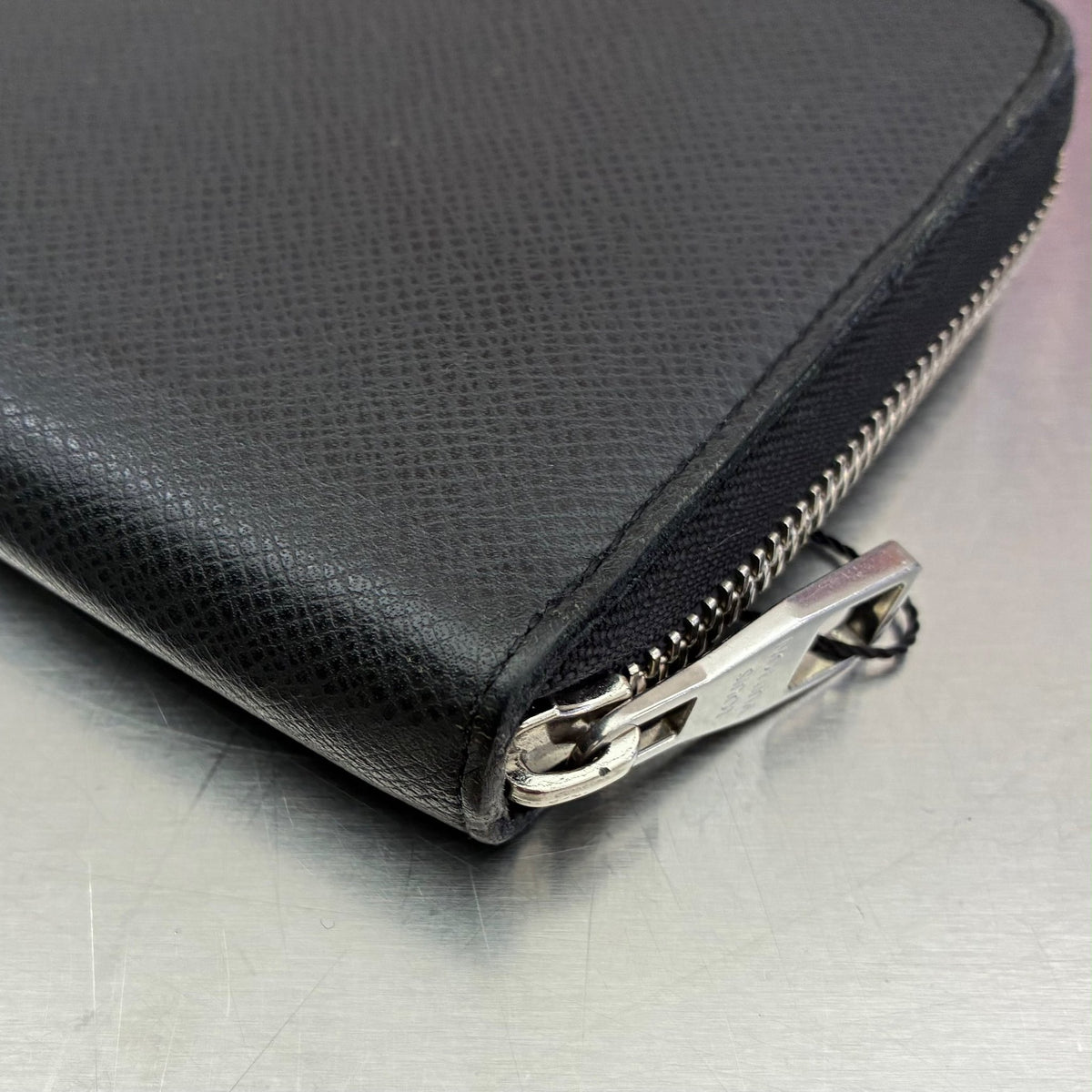 Louis Vuitton Zippy Organizer Taiga