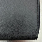 Louis Vuitton Zippy Organizer Taiga