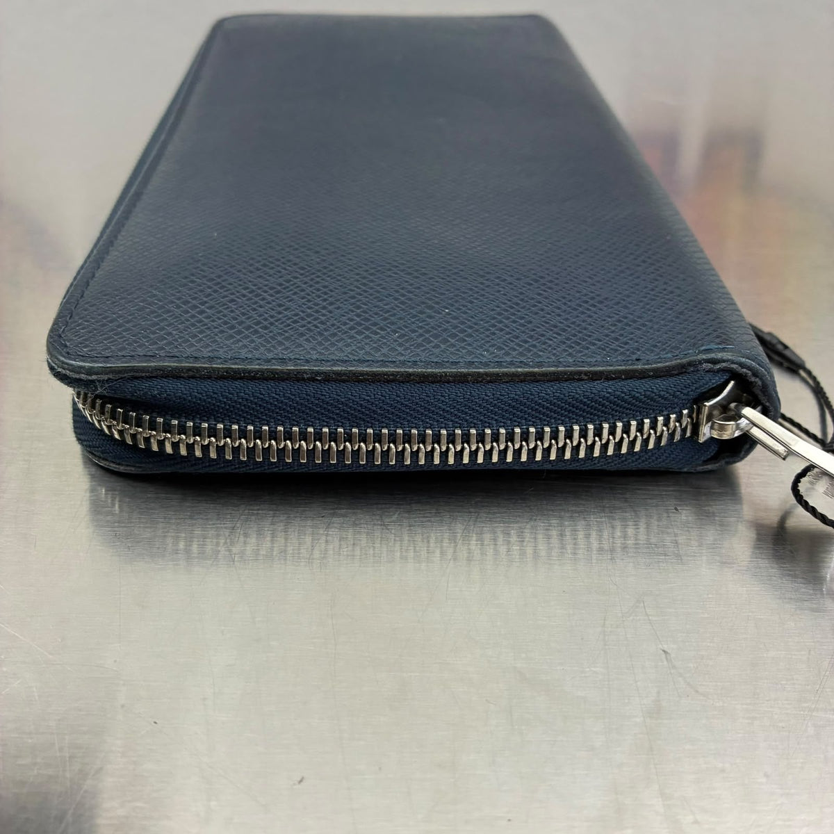 Louis Vuitton Zippy Organizer Taiga