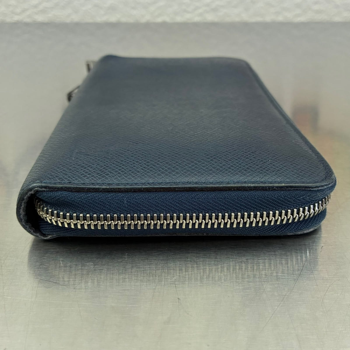 Louis Vuitton Zippy Organizer Taiga