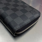 Louis Vuitton Zippy Vertical Damier