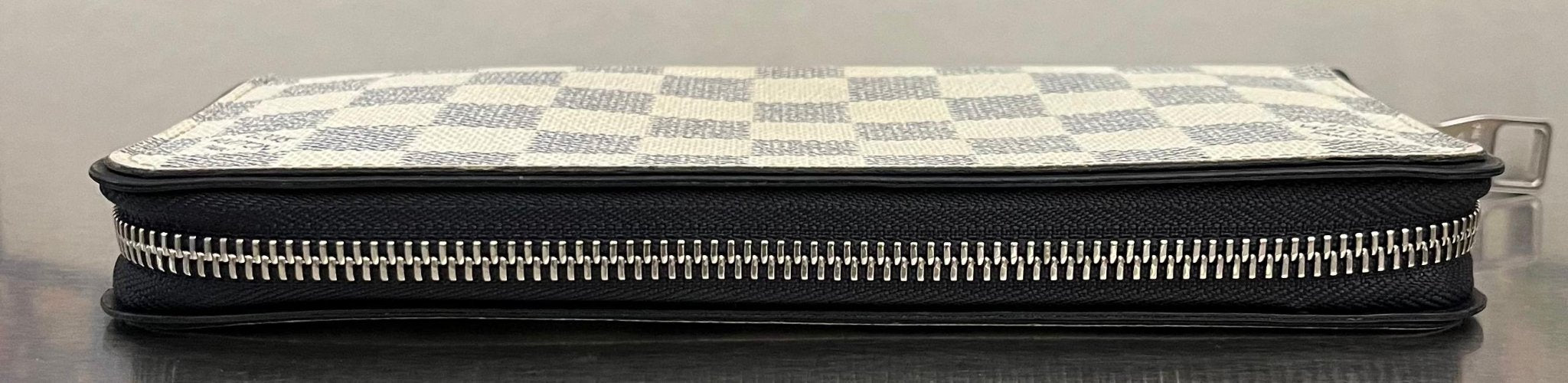 Louis Vuitton Zippy Vertical Damier Azur