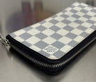 Louis Vuitton Zippy Vertical Damier Azur