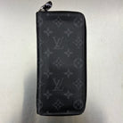 Louis Vuitton Zippy Vertical Monogam Eclipse