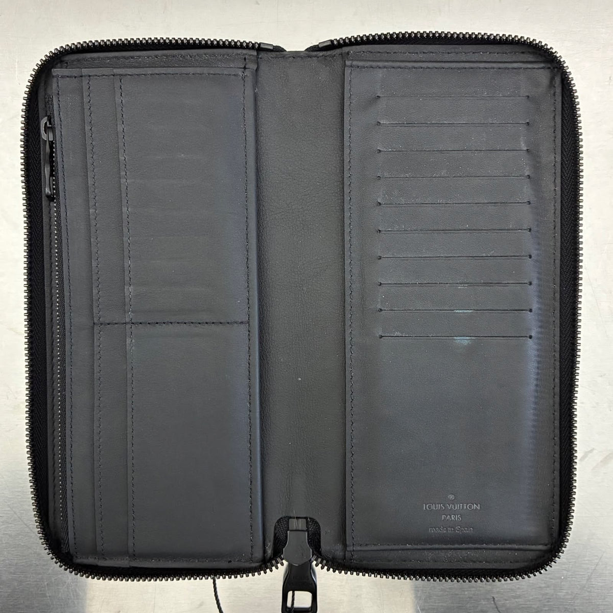 Louis Vuitton Zippy Vertical Monogam Shadow