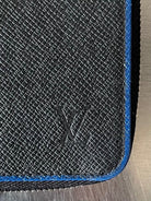 Louis Vuitton Zippy Vertical Taiga