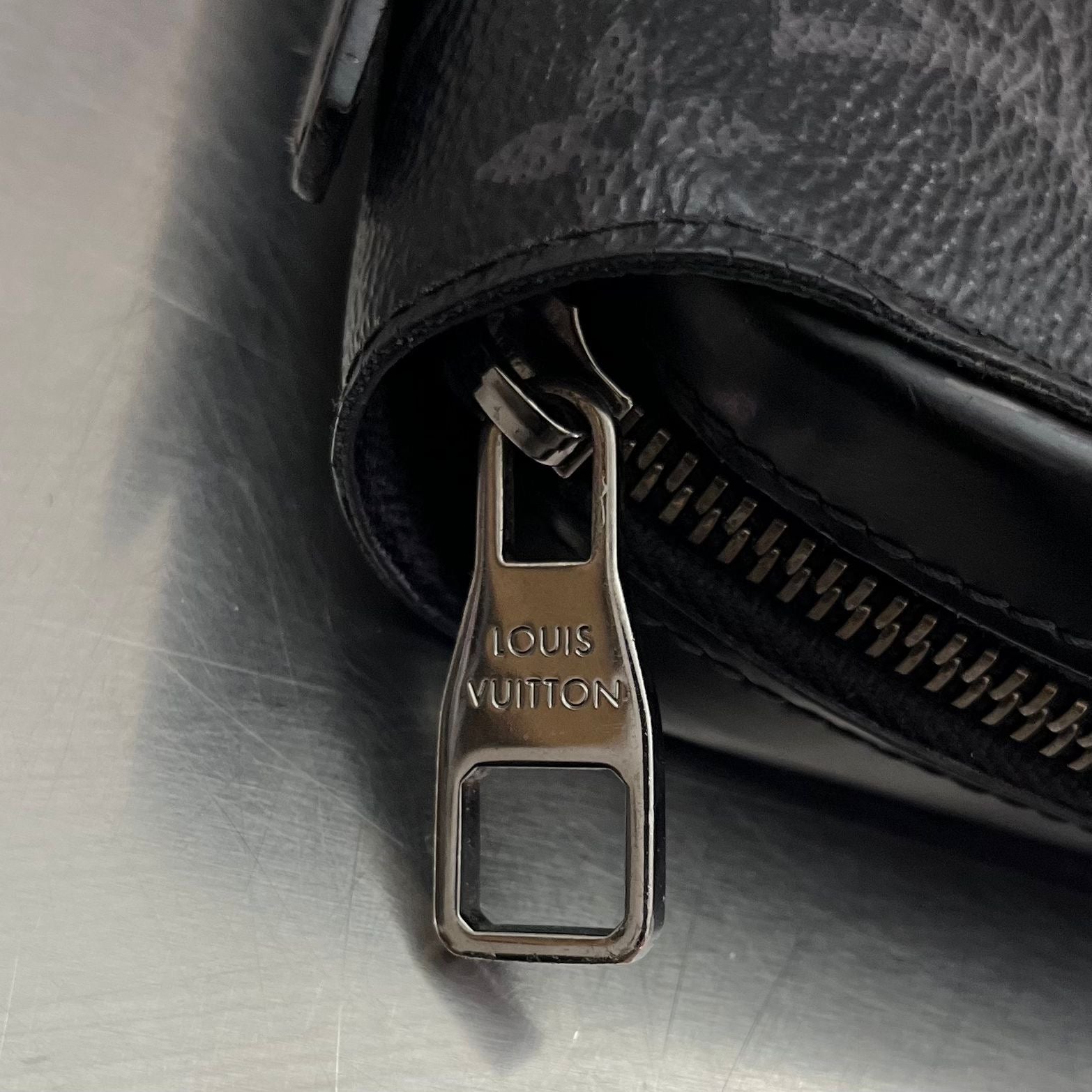 Louis Vuitton Zippy XL