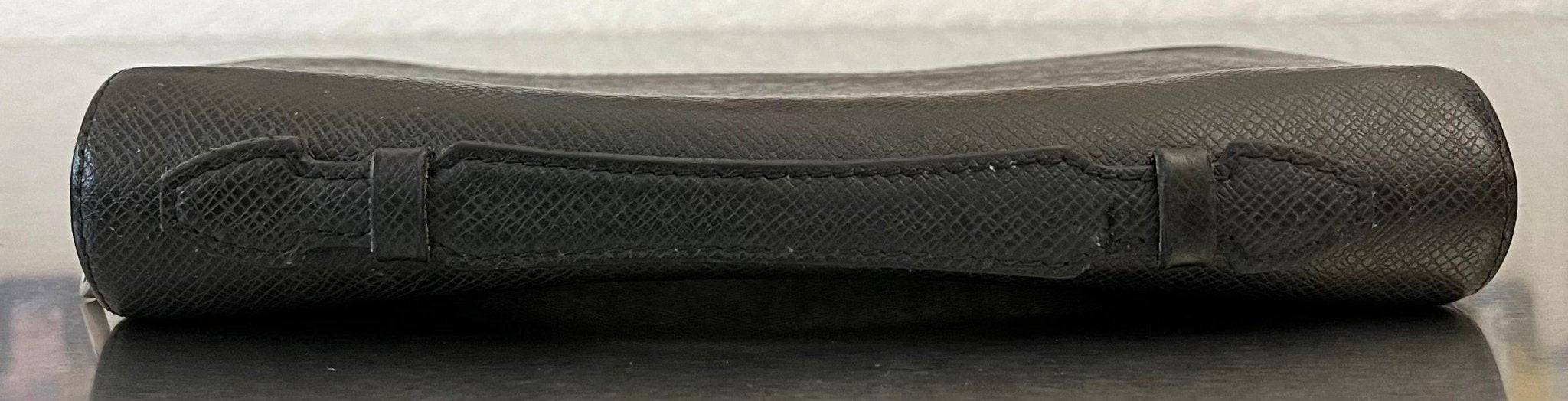 Louis Vuitton Zippy XL Taiga